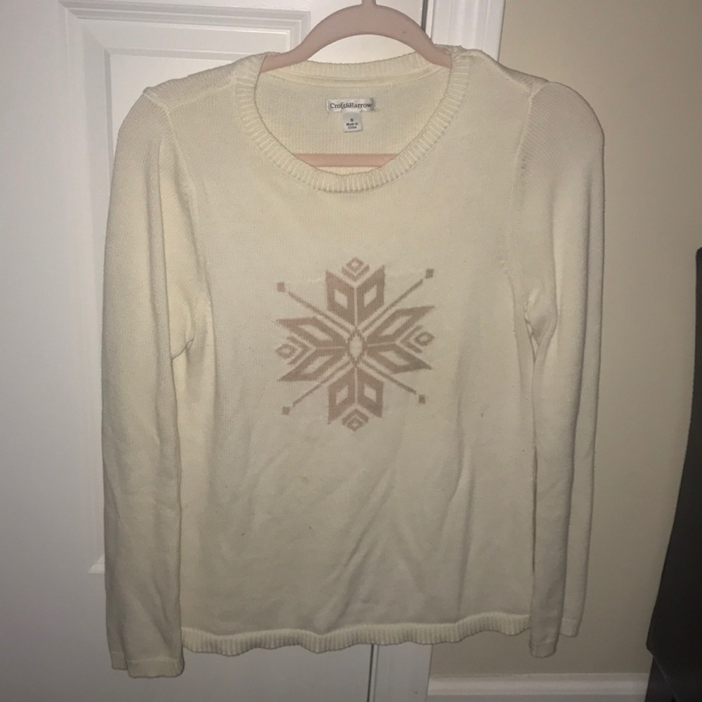 Creme cold sweater
